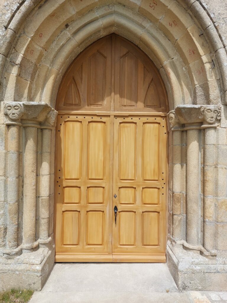 Menuiserie Leblanc Menuisier Traditionel A Dinan Fabrication Porte Deglise 6